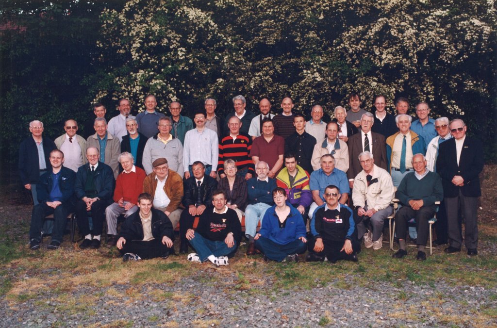 LRS Group Photo June 2000